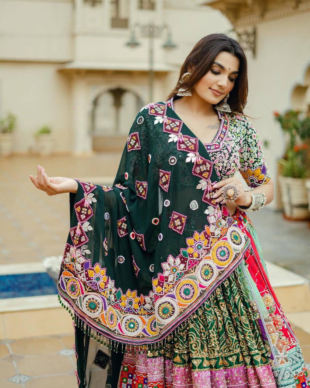 GREEN CHANIYA CHOLI COTTON BLEND - Image 3