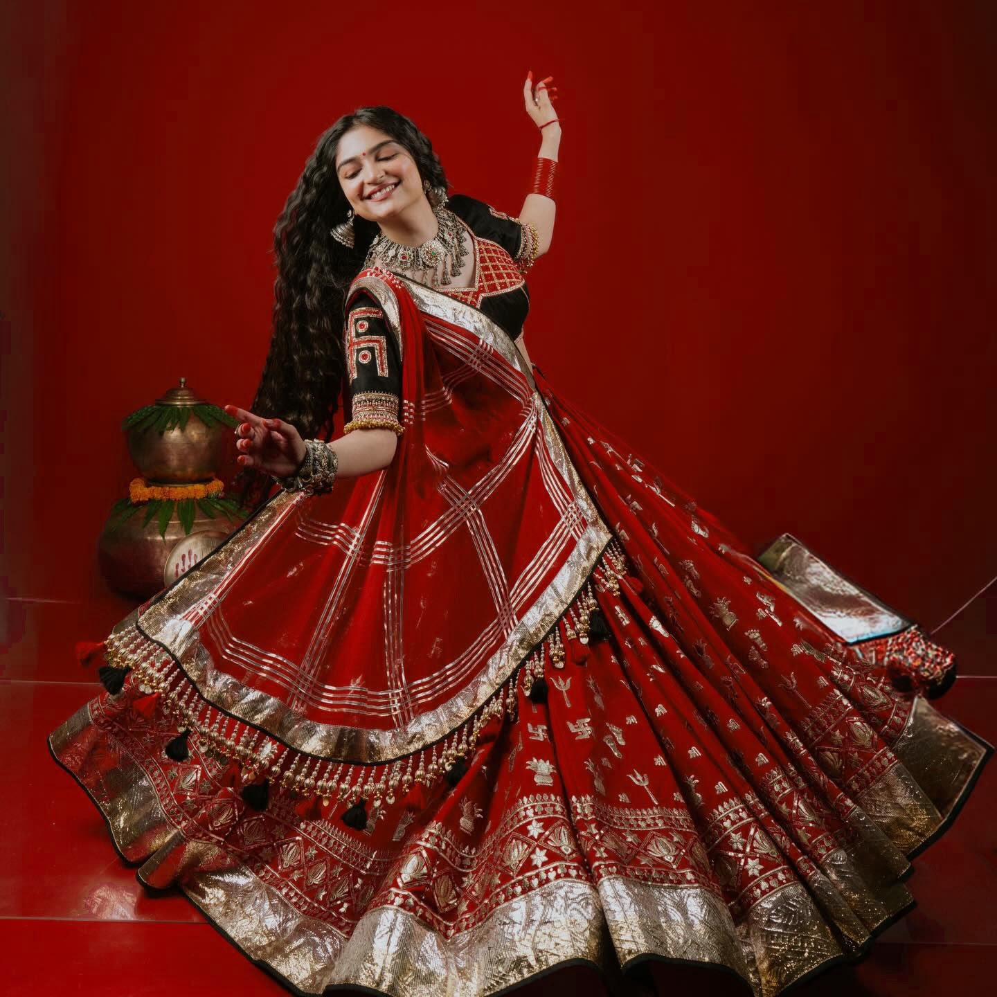 Royal Red Traditional Lehenga Choli - Image 4